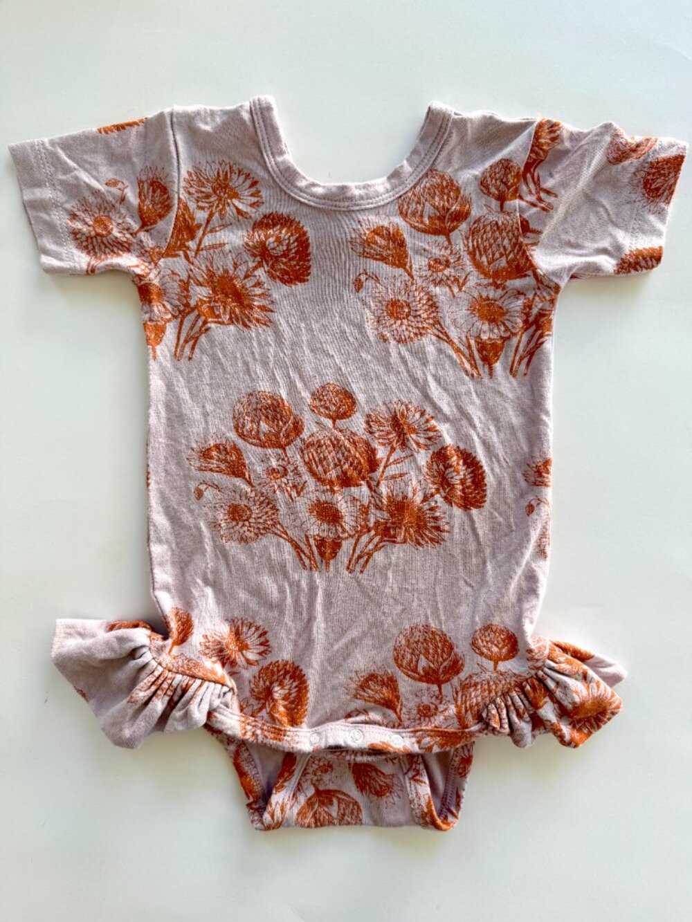 Kate Quinn Bamboo Botanical Floral Ruffle Bodysuit 6-12M